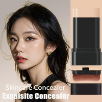 2-in-1 dual action Foundation Stick™